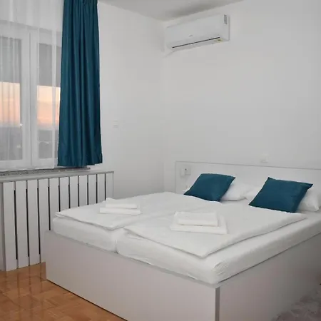 Rosa Bed & Breakfast 3*