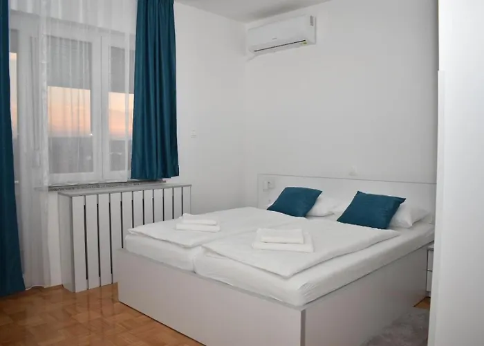 Rosa Bed & Breakfast 3*