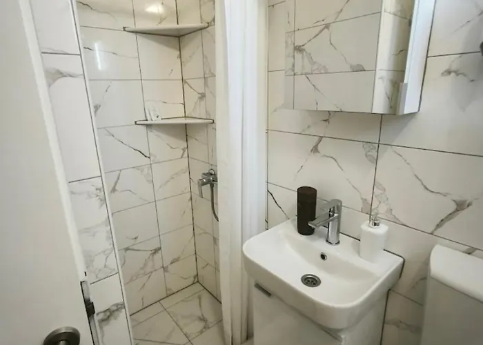 Rosa Bed & Breakfast 3*