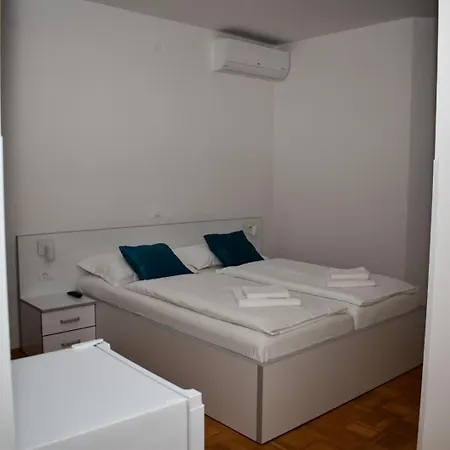 Bed & Breakfast Rosa 3*